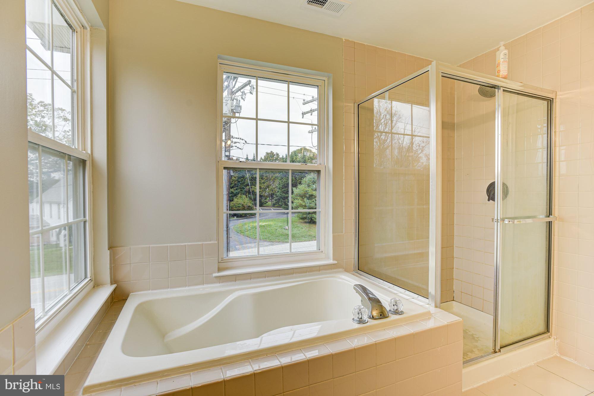 9406 Guilford Road Columbia, MD 21046 - Photo 18 of 35 Primary Bath