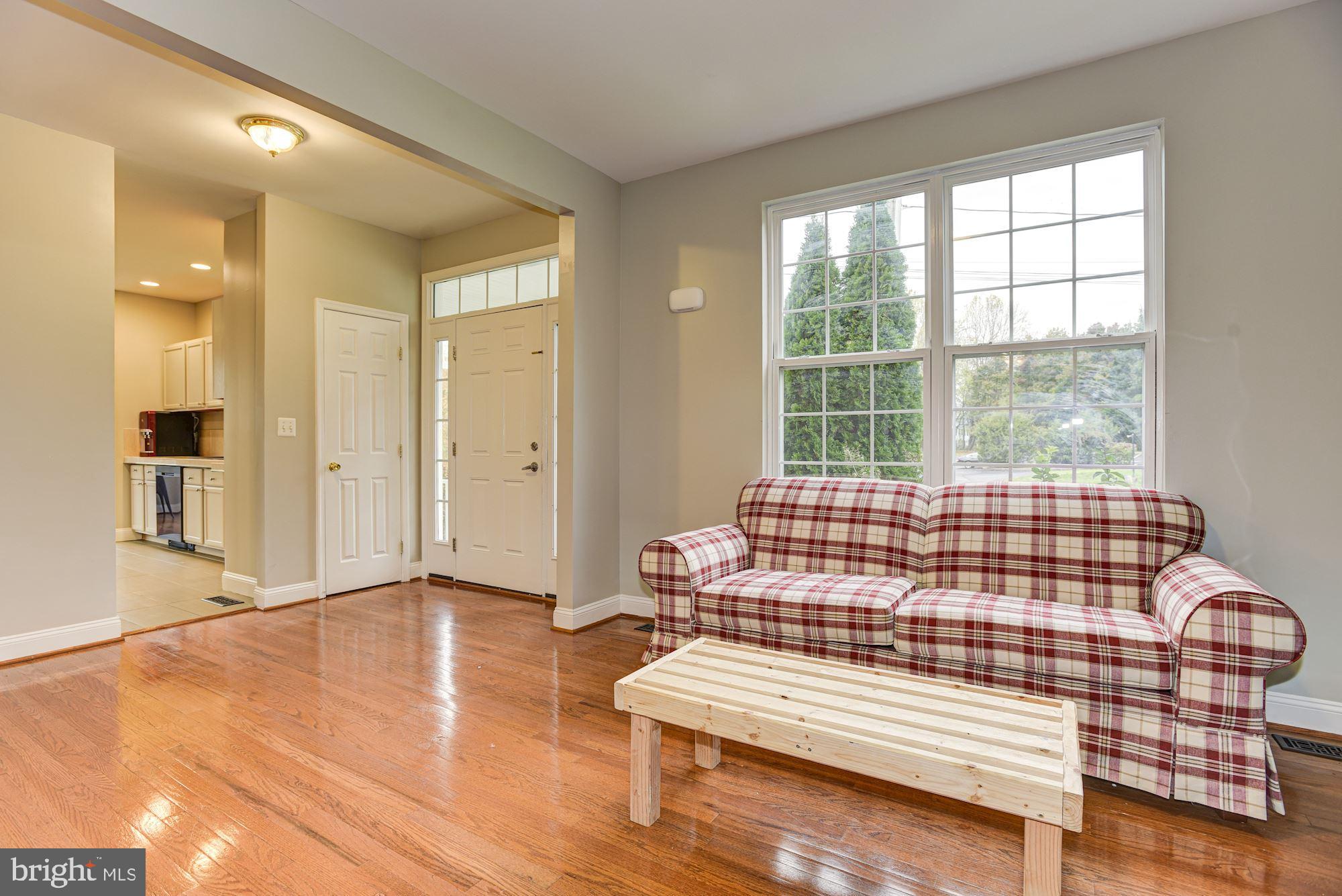 9406 Guilford Road Columbia, MD 21046 - Photo 4 of 35 Dining Room