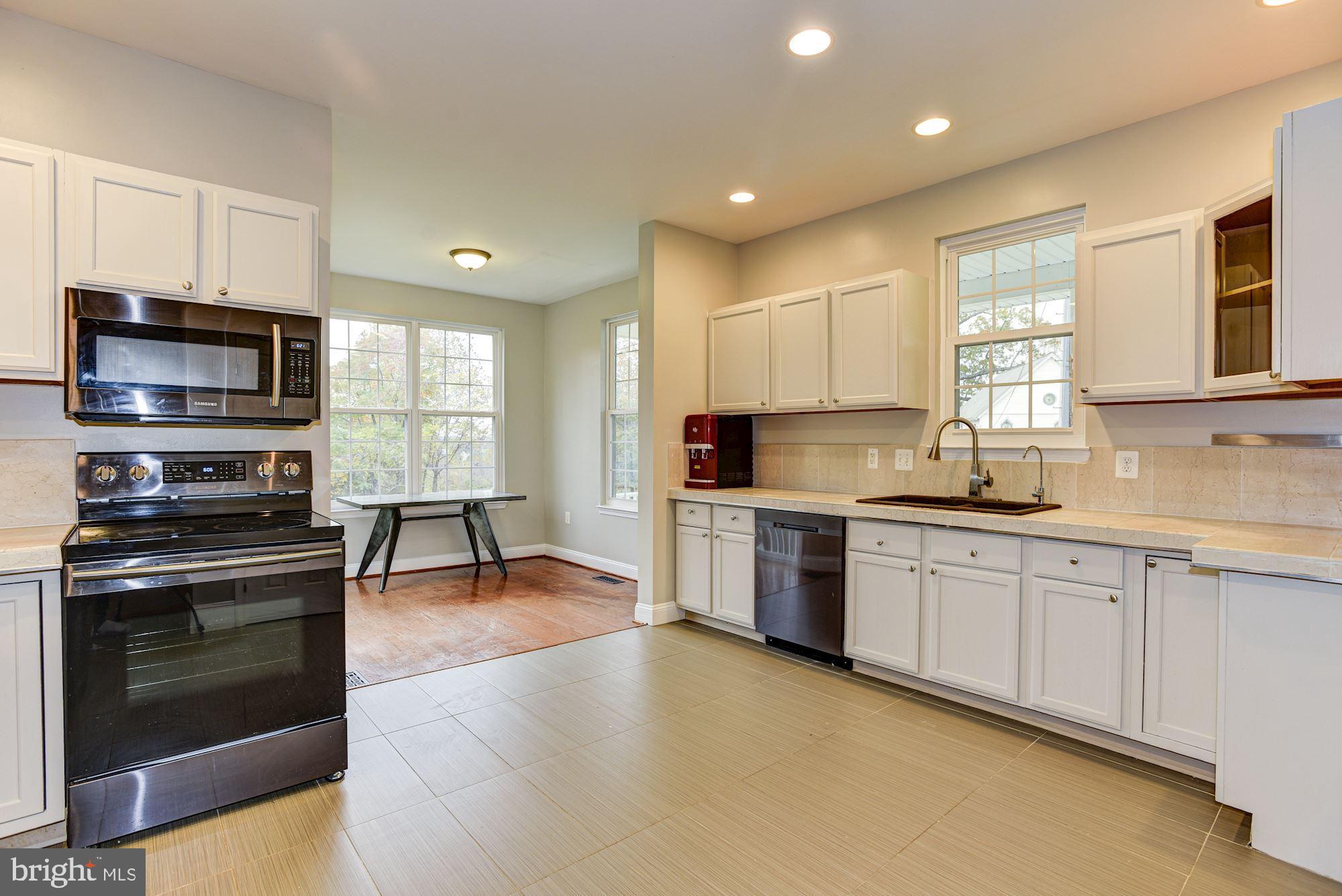 9406 Guilford Road Columbia, MD 21046 - Photo 8 of 35 Kitchen with NEW Appliances
