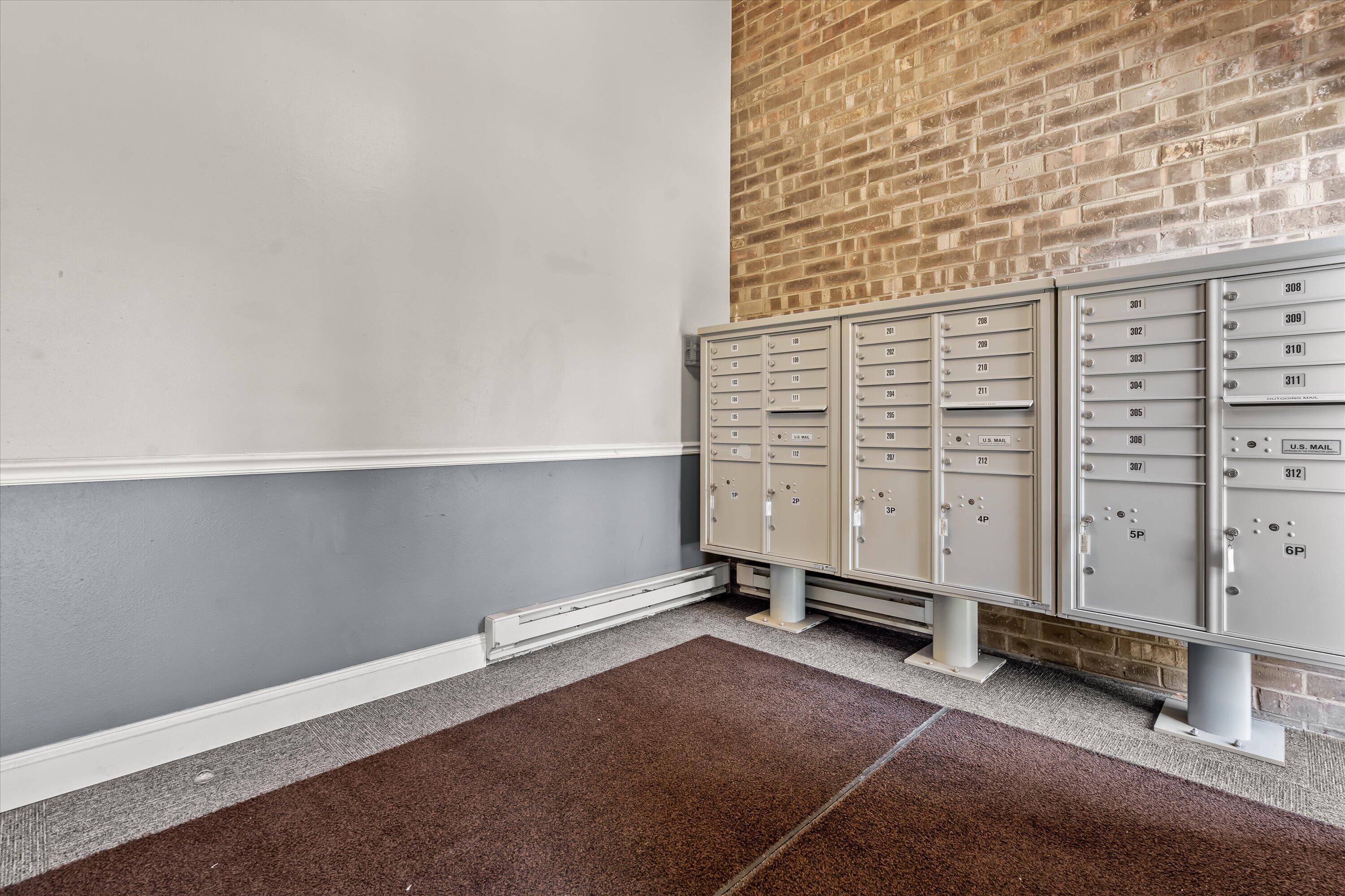 3759 North 88th Street, Unit 105 Milwaukee, WI 53222 - Photo 25 of 34 28-DSC09519