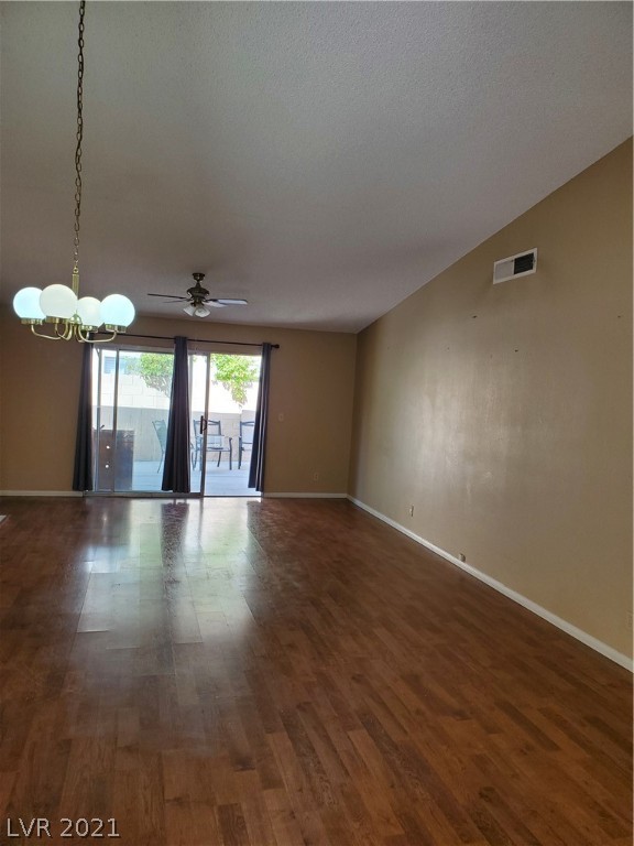 2817 Quaker Ridge Road Las Vegas, NV 89142 - Photo 4 of 27 Gallery Image 4
