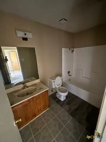 $900 | 1813 Cedarhill Drive, Unit B, Killeen, TX 76543