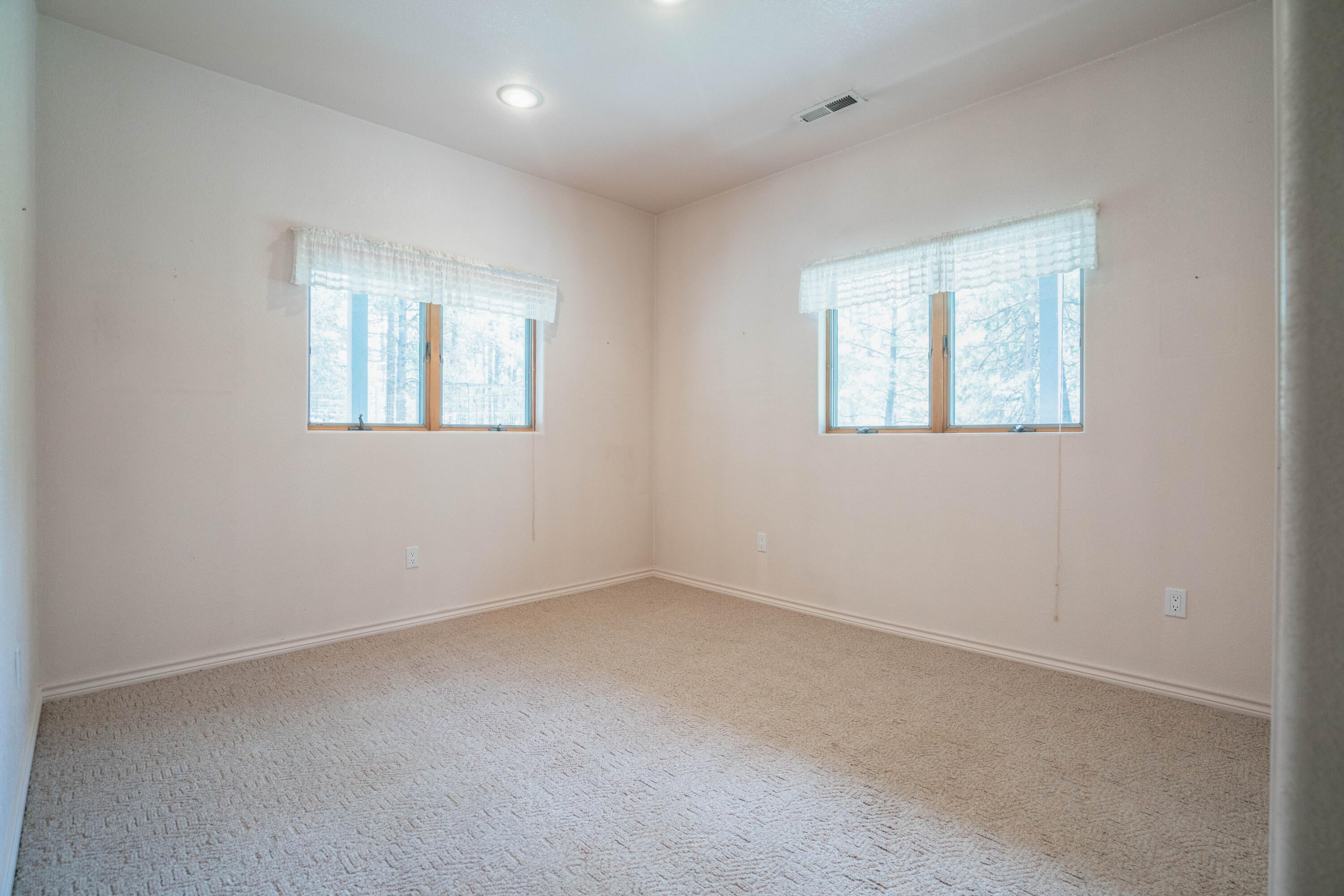 11515 Old Fort Road Klamath Falls, OR 97601 - Photo 36 of 57 29