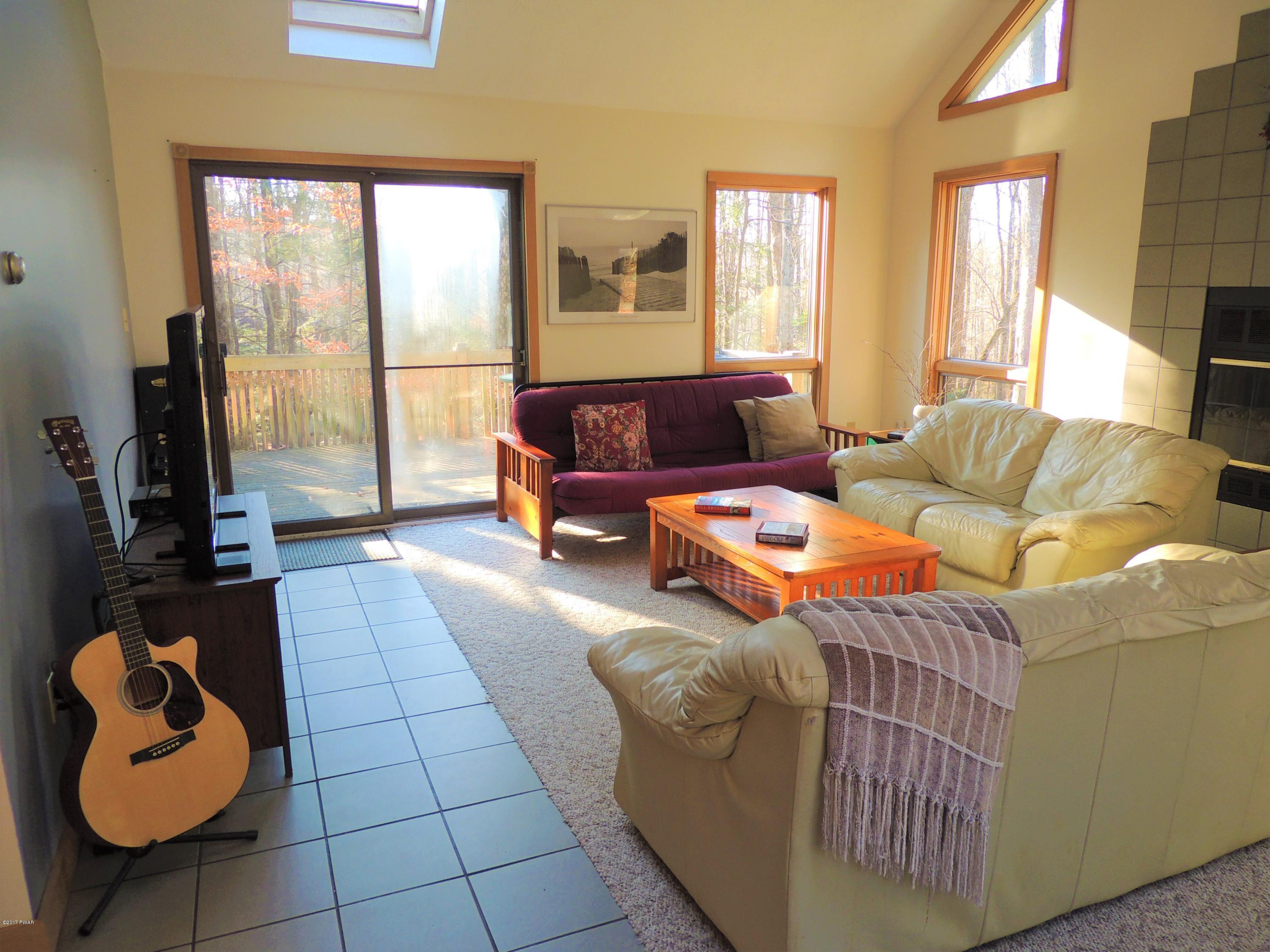 2595 Boulder Road Lake Ariel, PA 18436 - Photo 9 of 54 Boulder Grt Rm