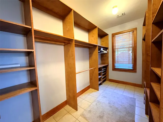 $328,000 | 1 Waterford Drive, Pinehurst, TX 77630