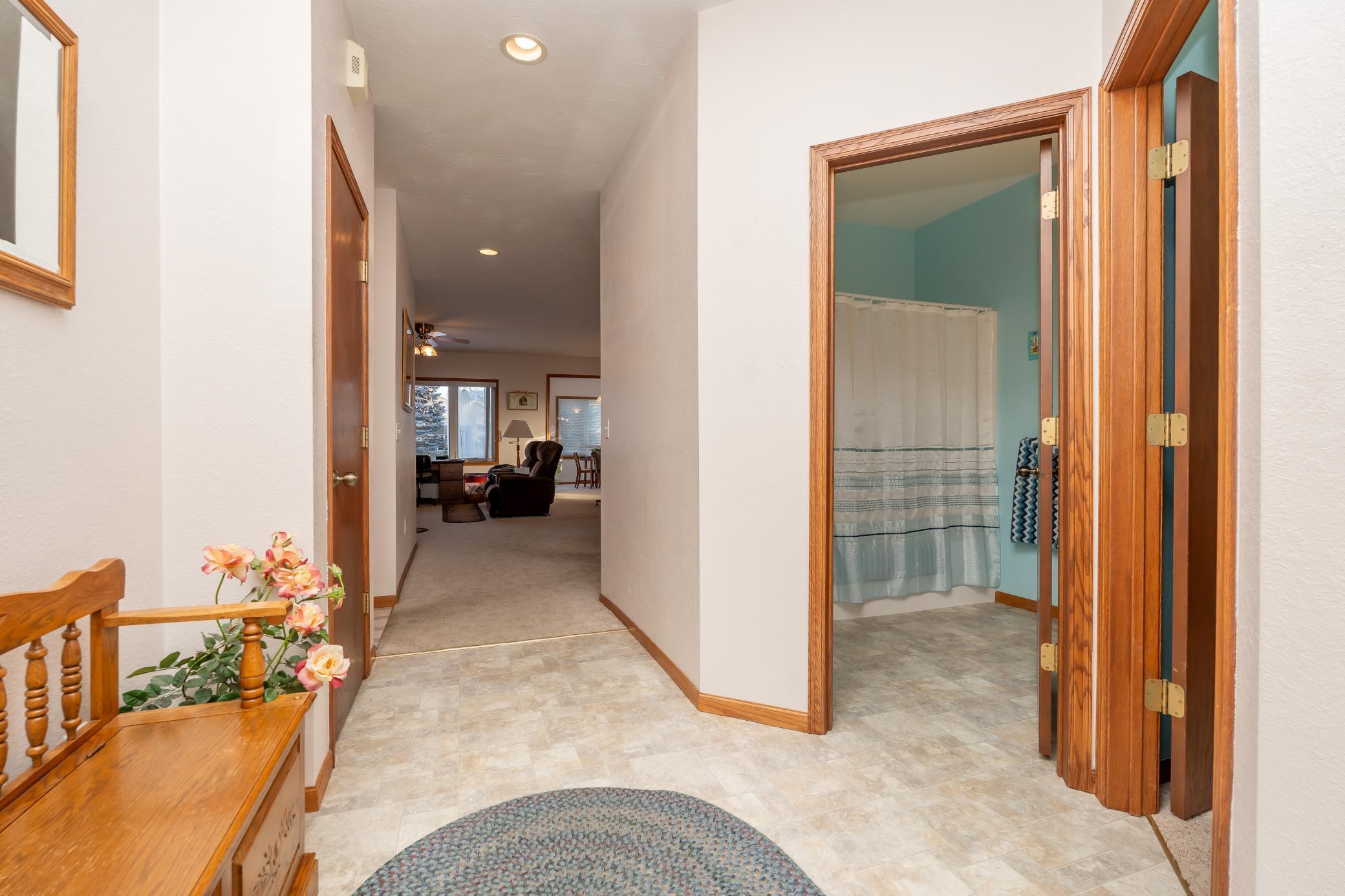 419 Independence Street New Prague, MN 56071 - Photo 5 of 34