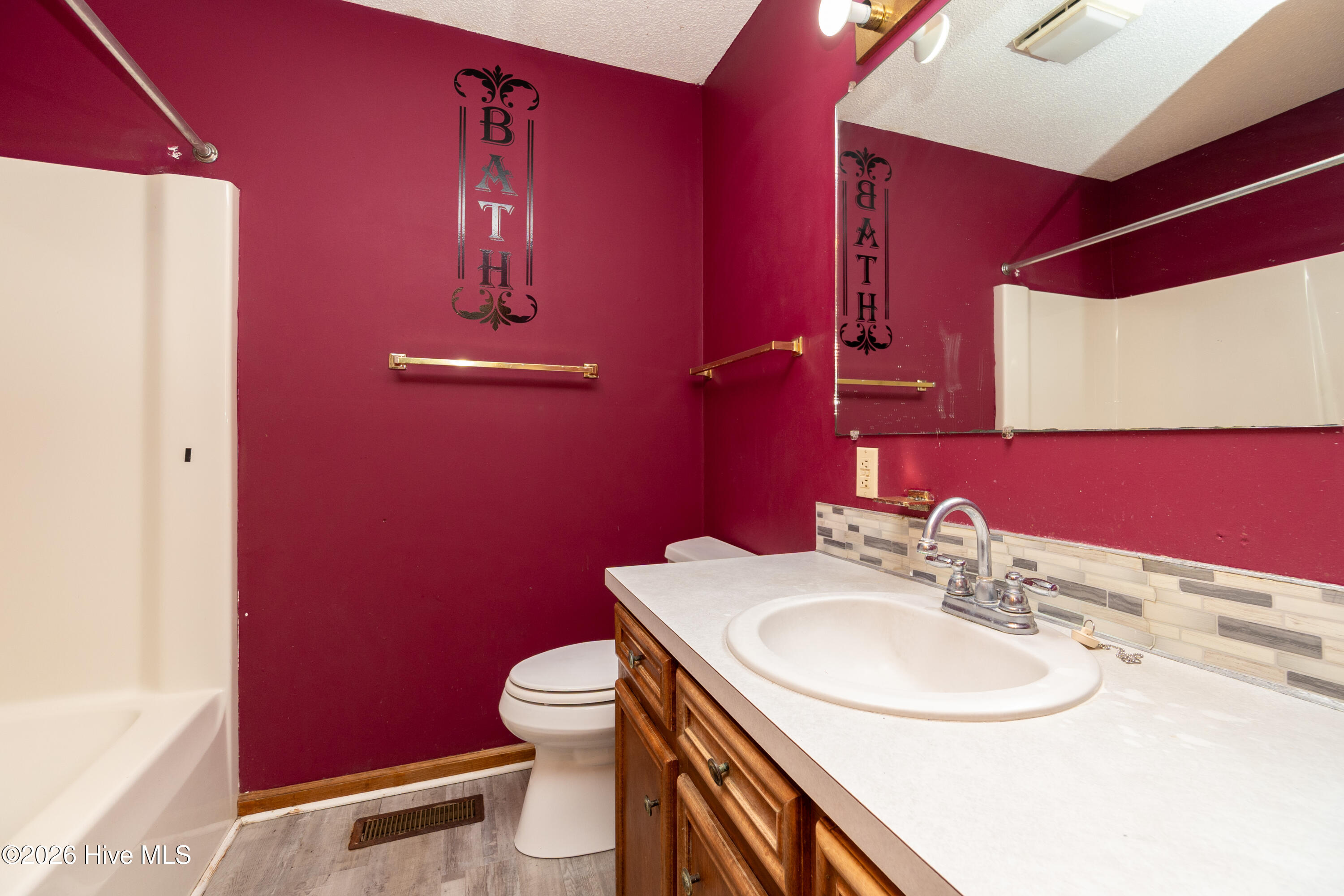 207 Gavin Road Plymouth, NC 27962 - Photo 18 of 29 Full Bath