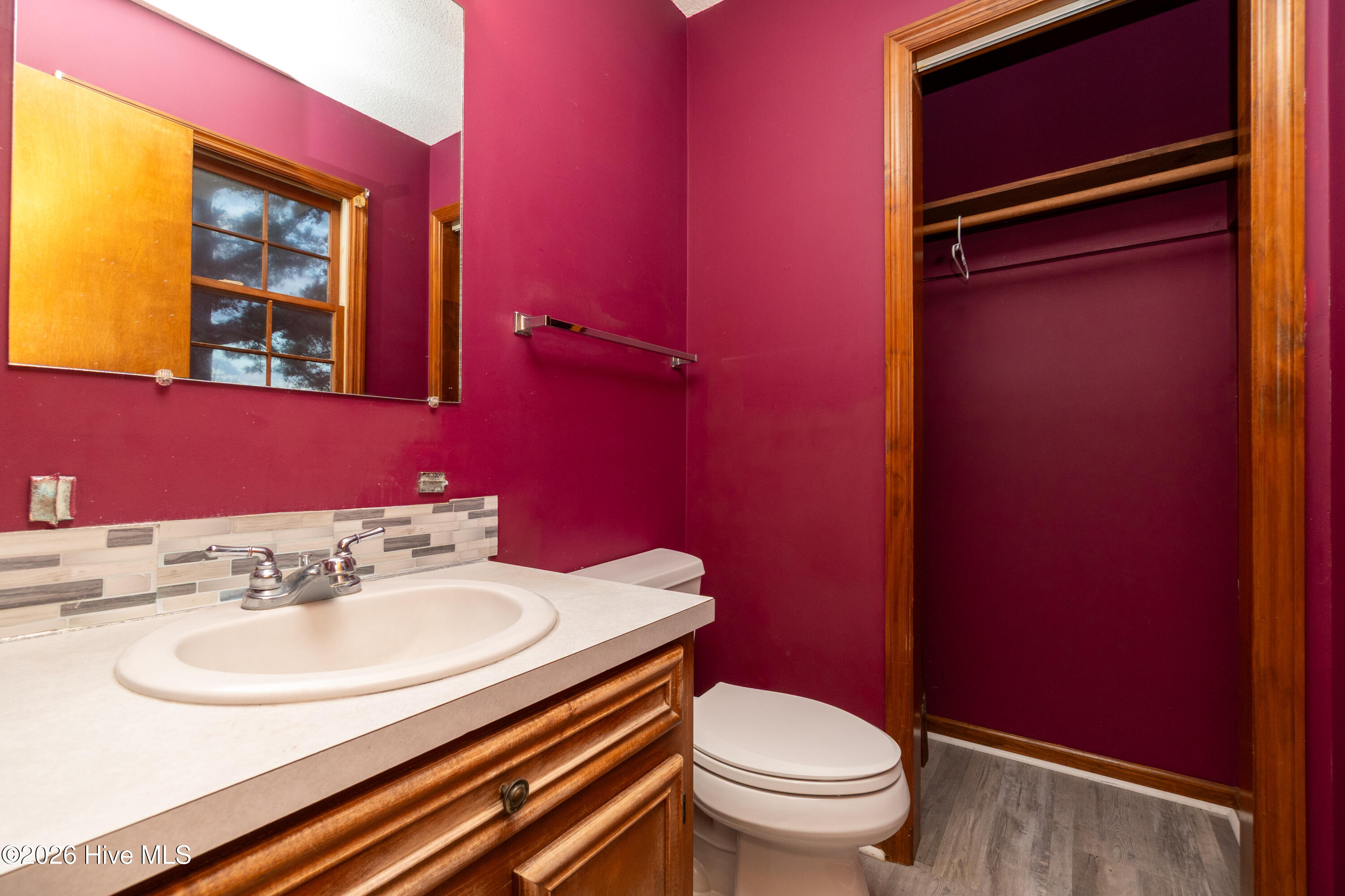 207 Gavin Road Plymouth, NC 27962 - Photo 22 of 29 Primary en suite