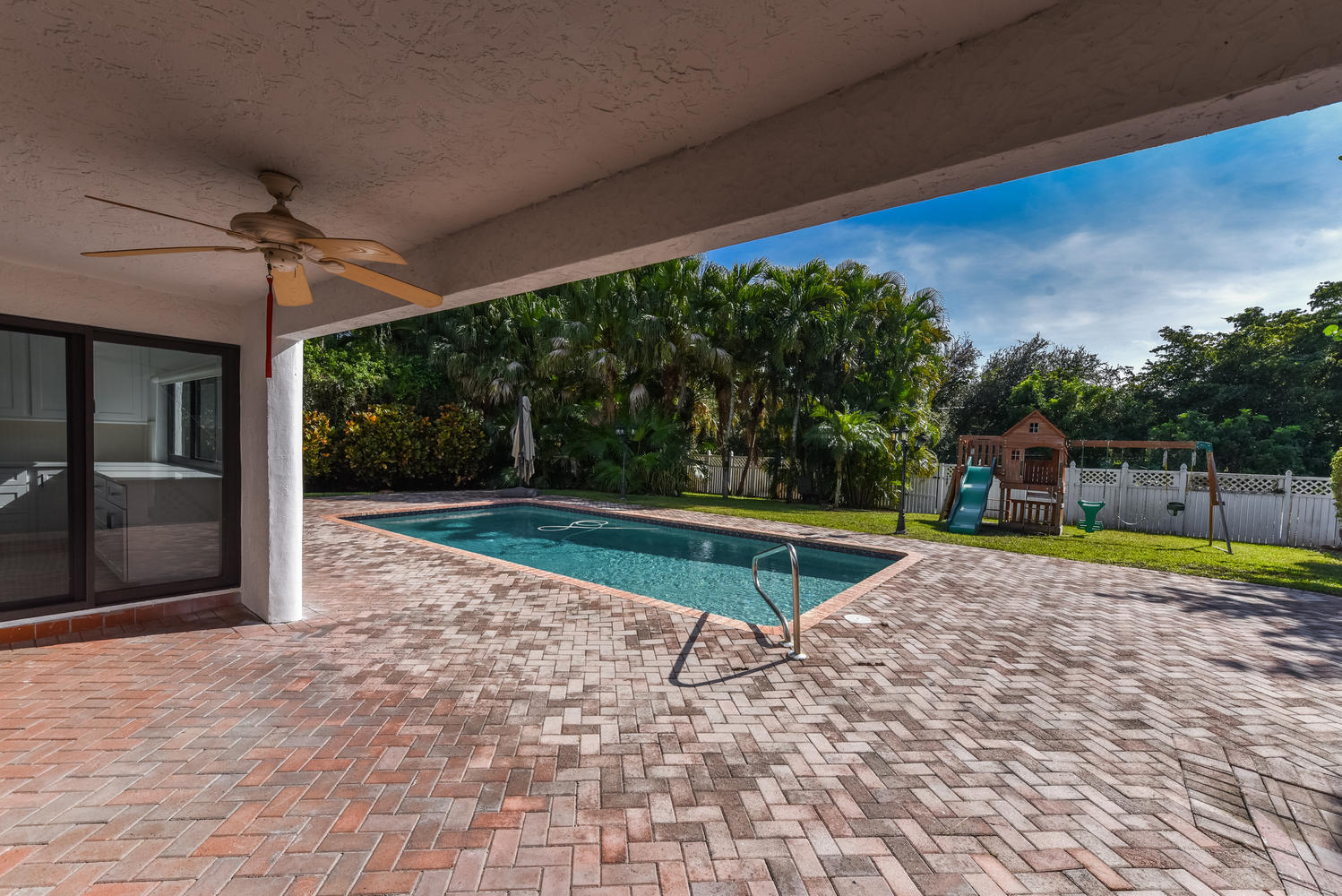 2680 Northwest 41st Street Boca Raton, FL 33434 - Photo 41 of 55 2680 NW 41st St Boca Raton FL-large-042-