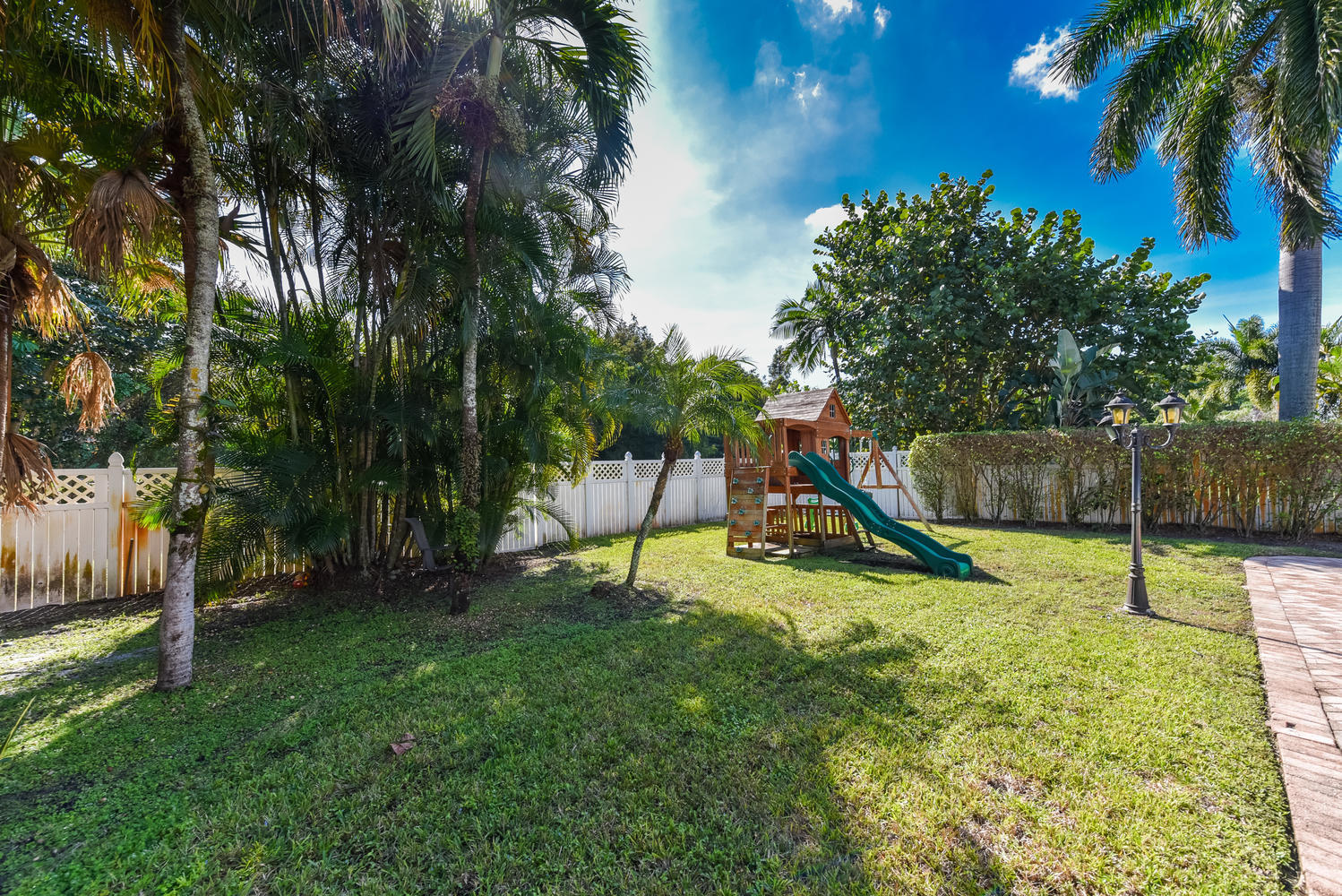 2680 Northwest 41st Street Boca Raton, FL 33434 - Photo 47 of 55 2680 NW 41st St Boca Raton FL-large-049-