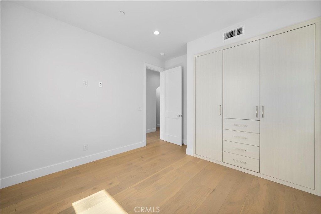 2317 Vanderbilt Lane, Unit A Redondo Beach, CA 90278 - Photo 28 of 39 a view of an empty room