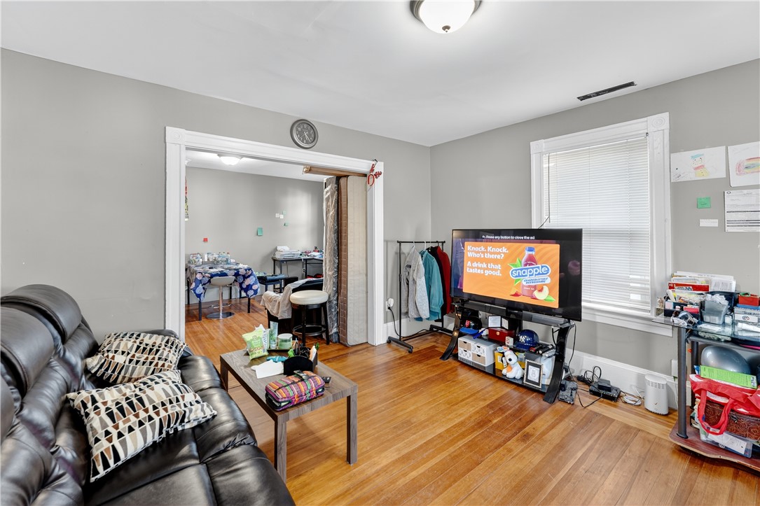 24 Pendleton Street Cranston, RI 02920 - Photo 20 of 31