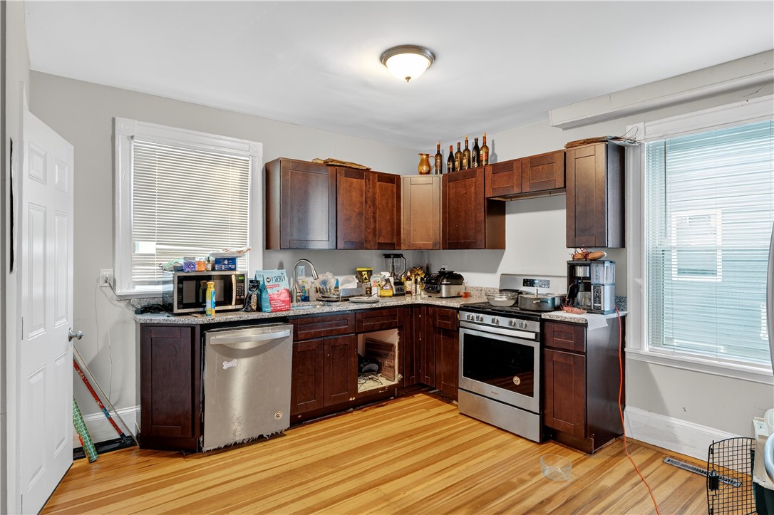 24 Pendleton Street Cranston, RI 02920 - Photo 23 of 31