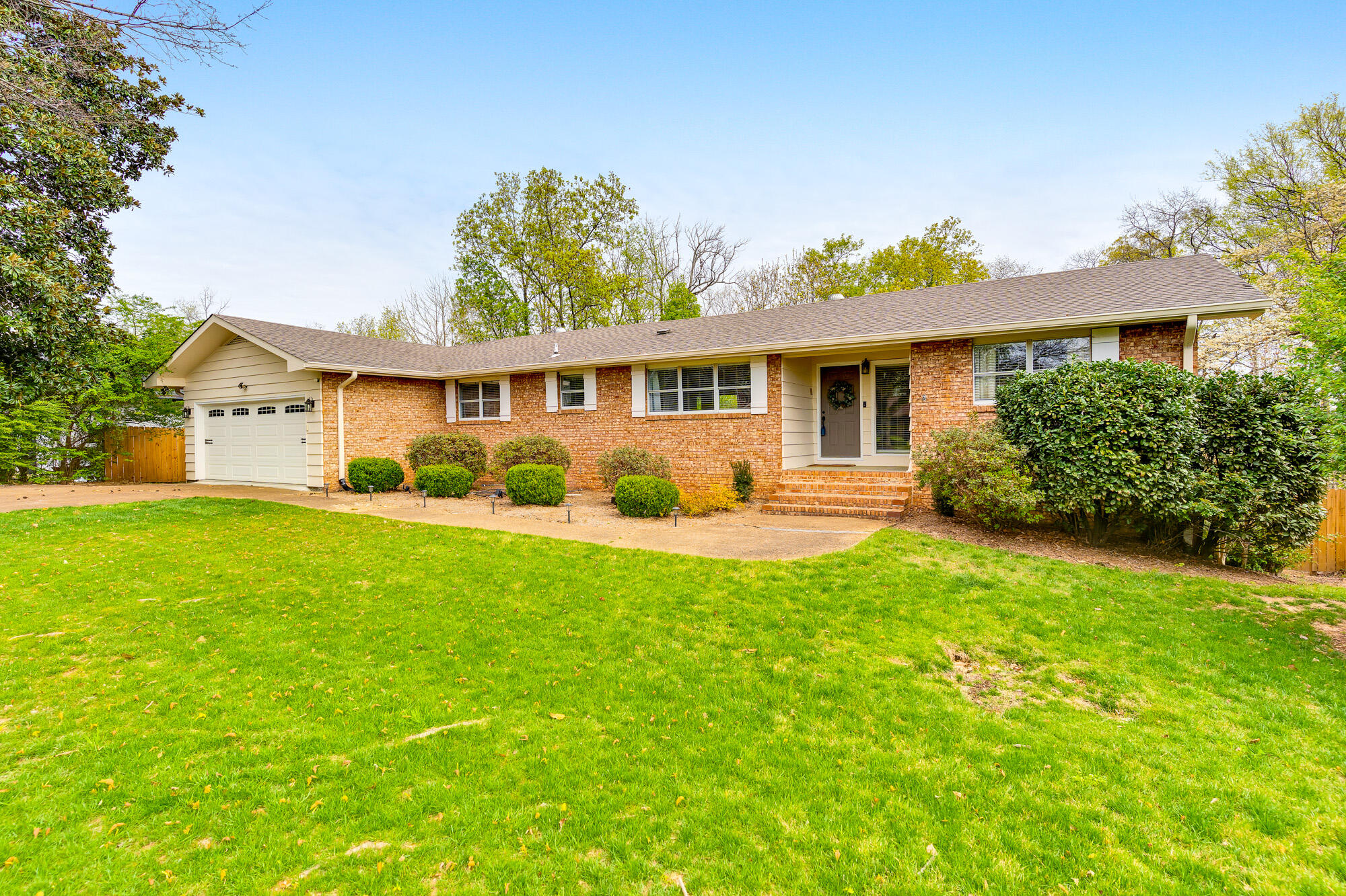 1325-Highland-Dr-MLS-Photos-3
