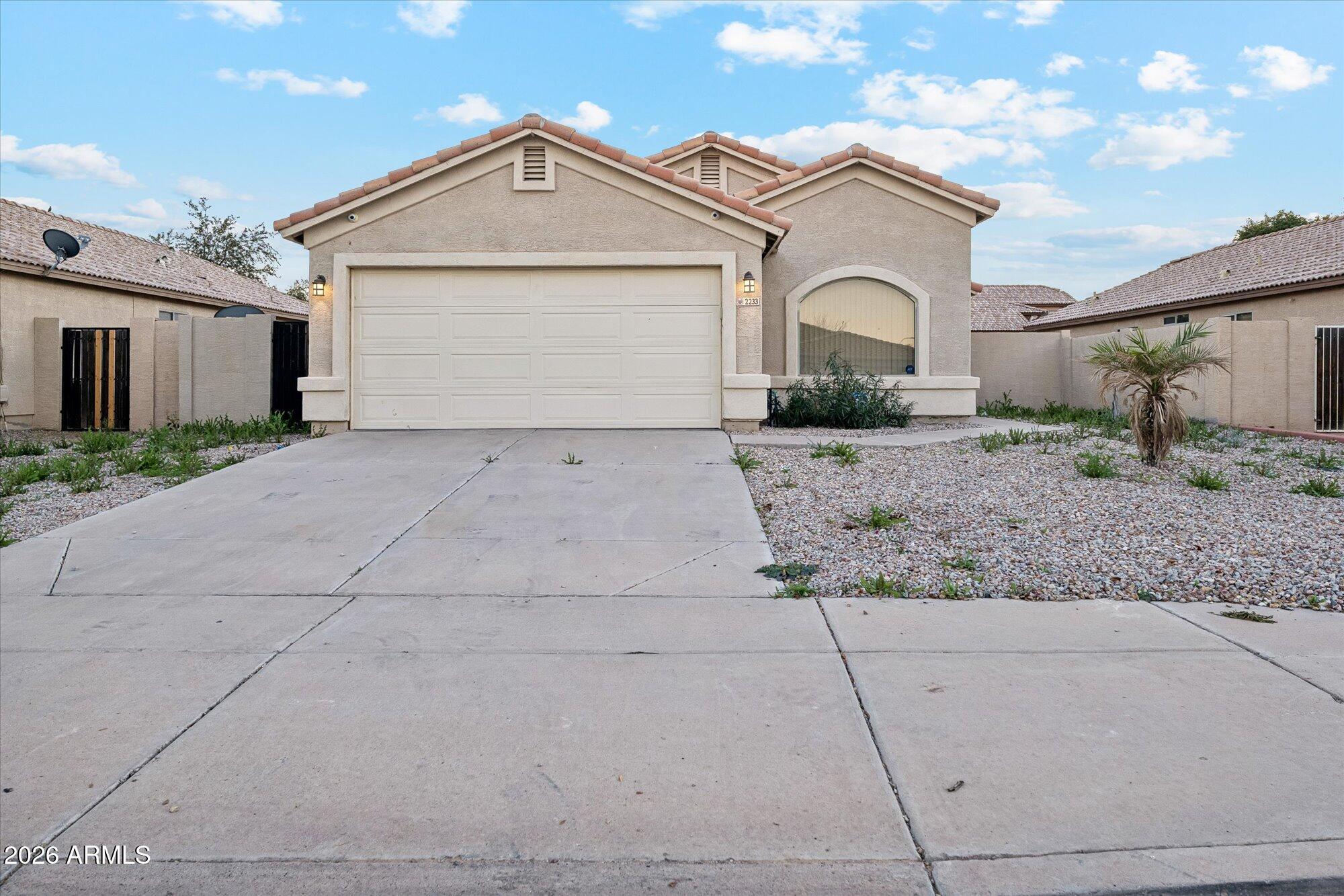 2233 West Alta Vista Road Phoenix, AZ 85041 - Photo 1 of 22 01-P1134511