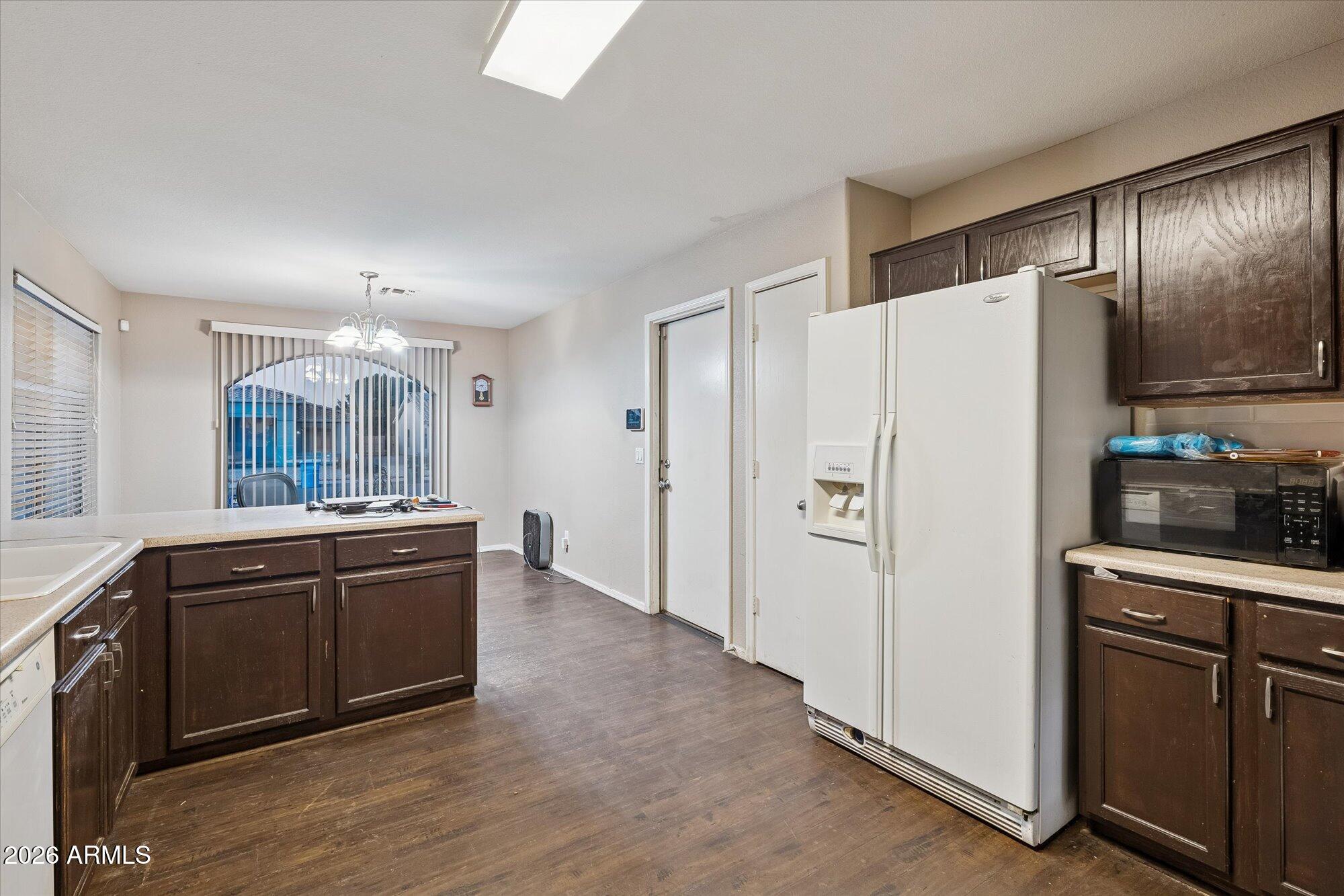 2233 West Alta Vista Road Phoenix, AZ 85041 - Photo 11 of 22 13-P1134641