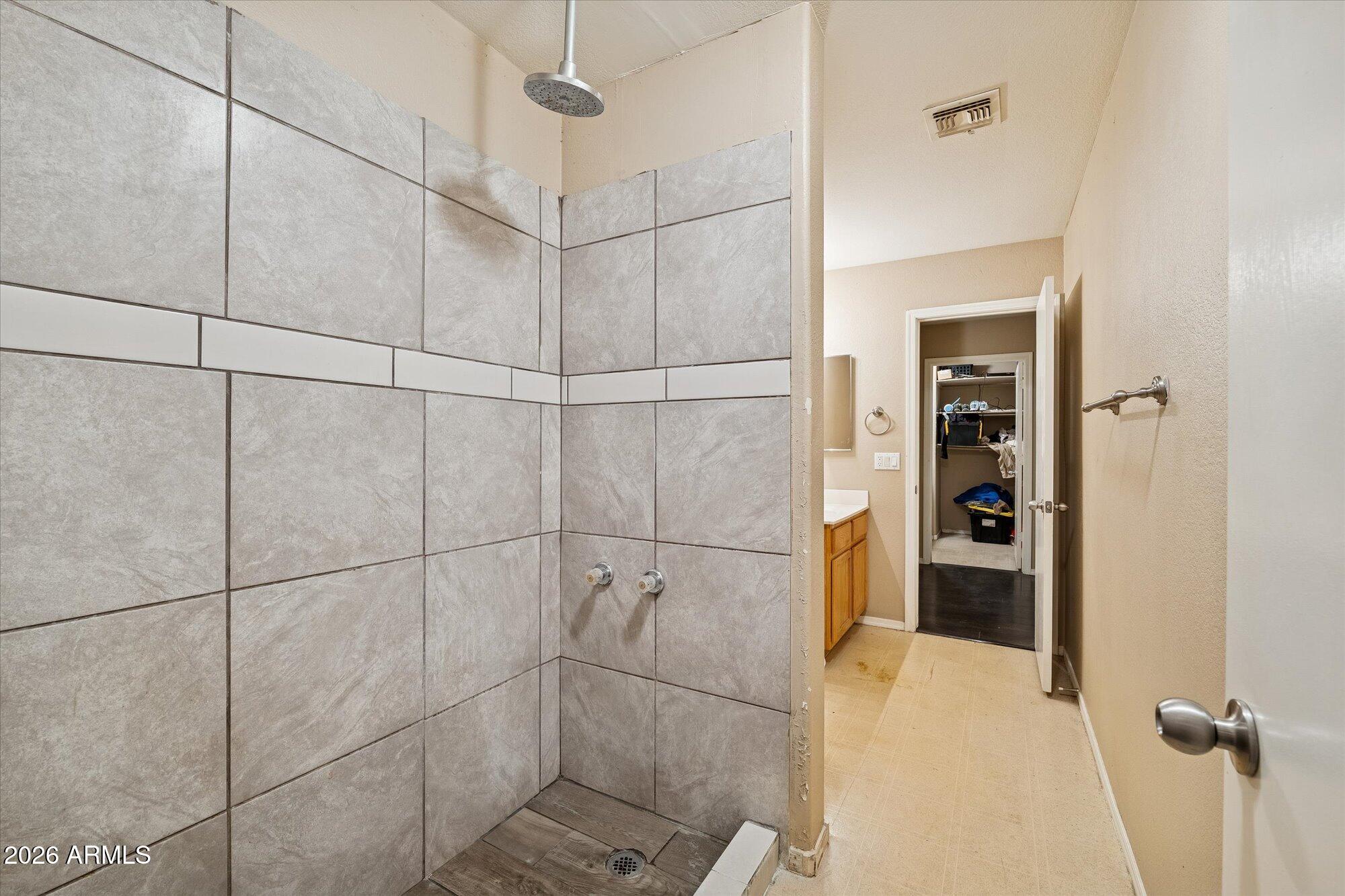 2233 West Alta Vista Road Phoenix, AZ 85041 - Photo 14 of 22 18-P1134566