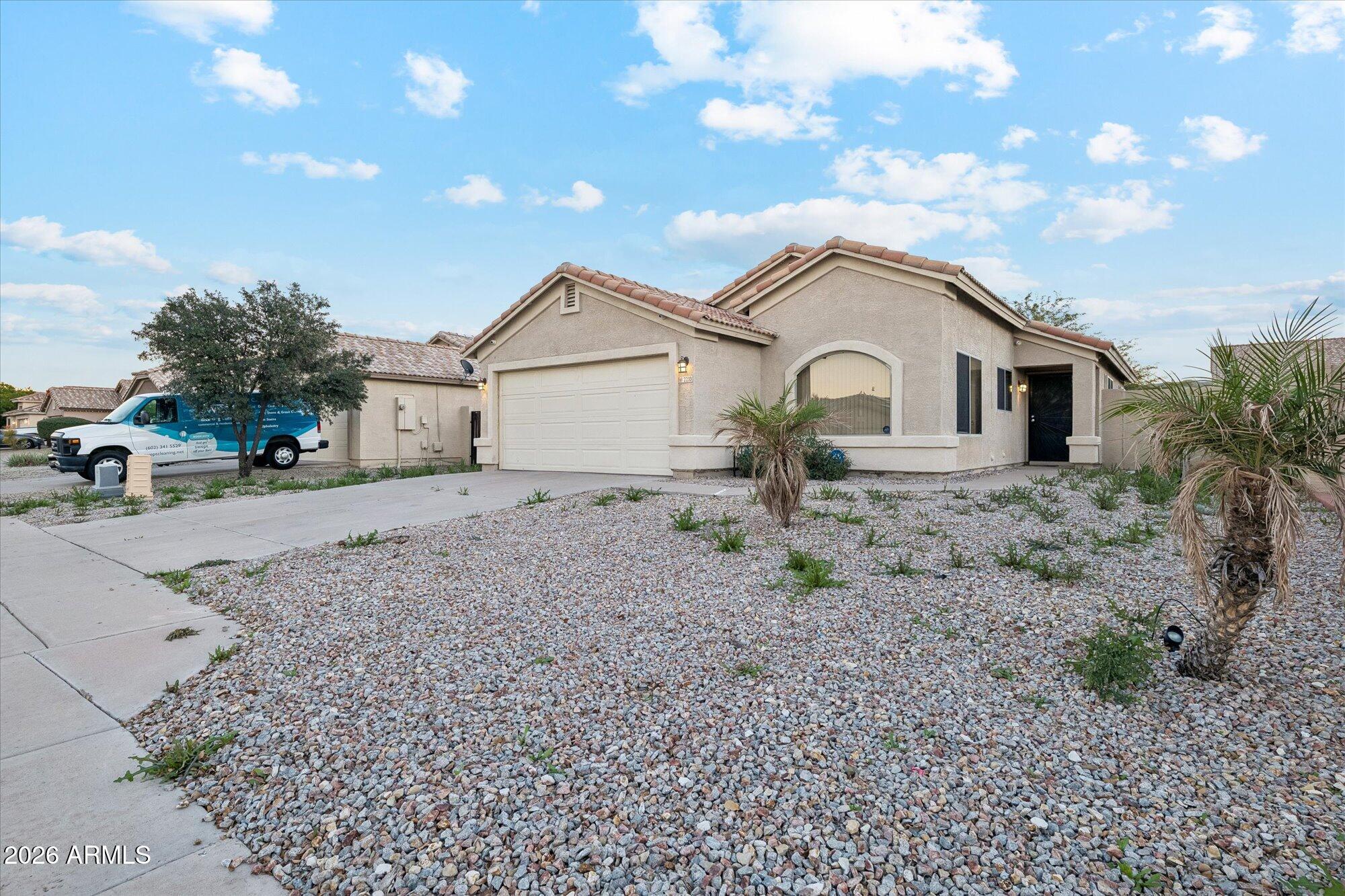 2233 West Alta Vista Road Phoenix, AZ 85041 - Photo 2 of 22 02-P1134516
