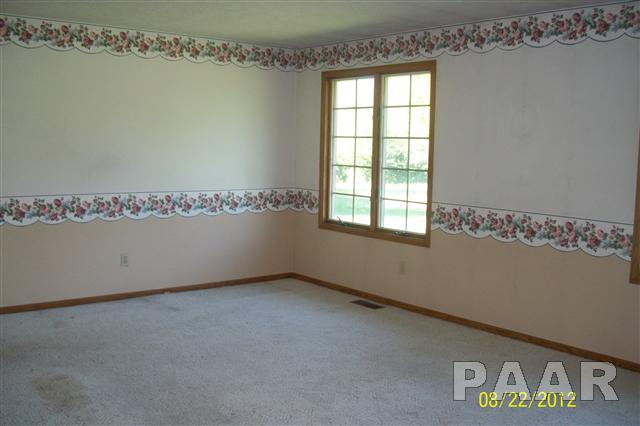 1203 North Nofsinger Road Metamora, IL 61548 - Photo 3 of 6 Gallery Image 3
