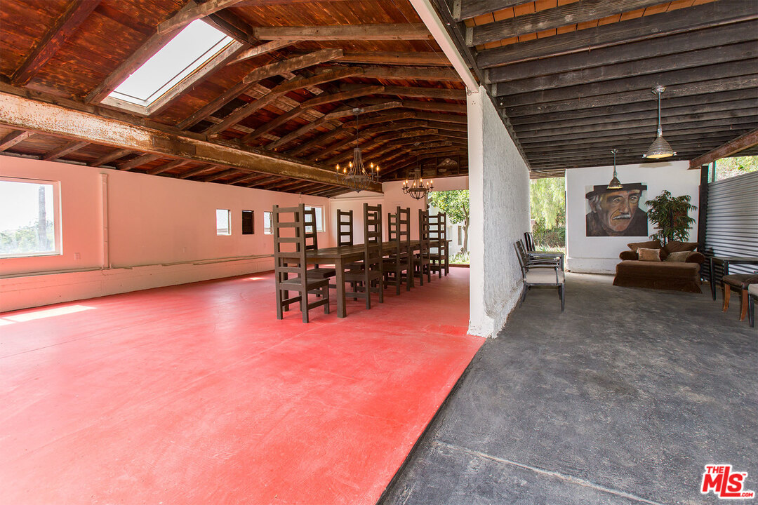 Gallery Image 7