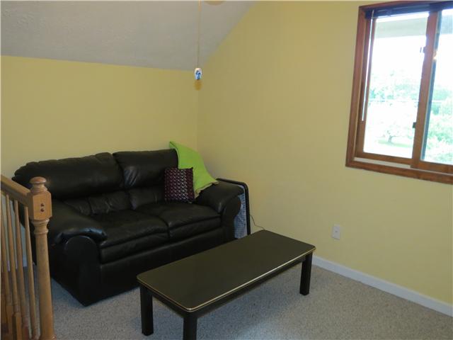2255 Thompson Road Murfreesboro, TN 37128 - Photo 10 of 20 a living room with furniture and a window