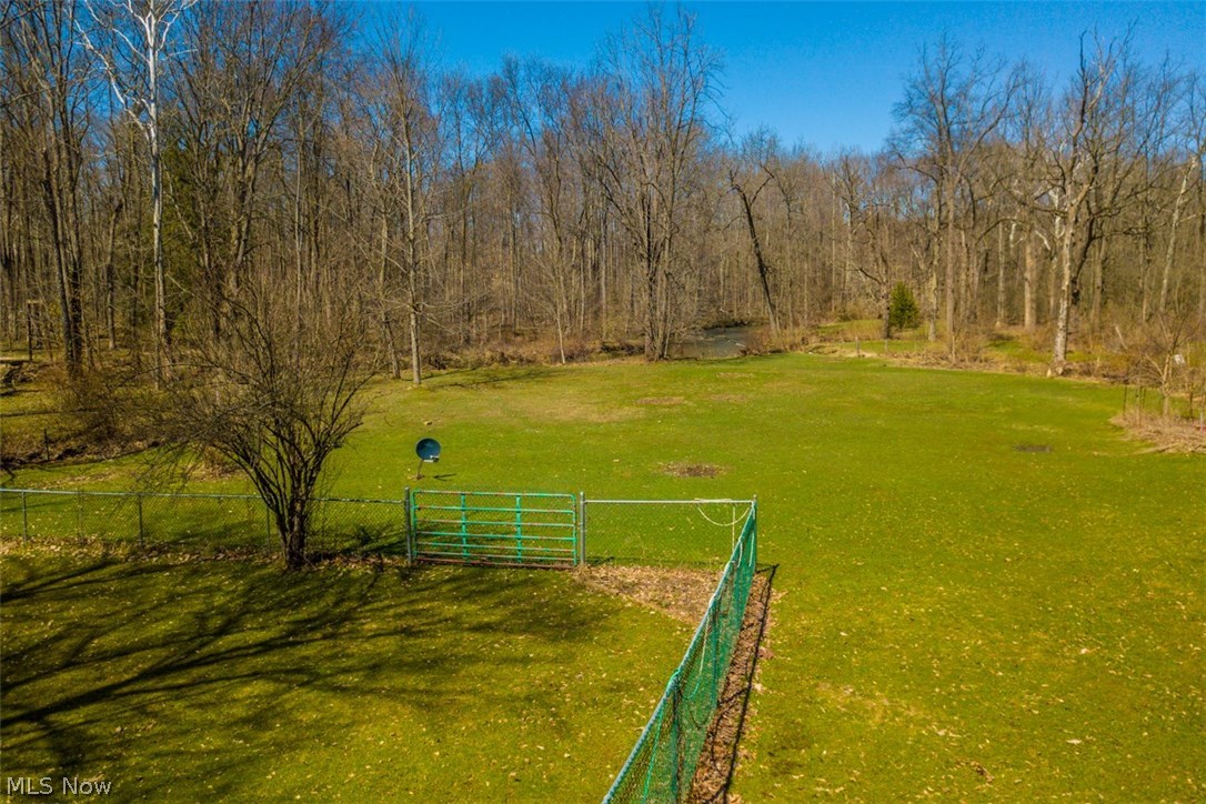 9594 Fairmount Road Novelty, OH 44072 - Photo 23 of 26