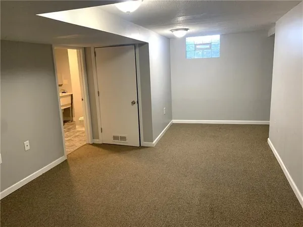 $1,495 | 3768 West 5th Avenue, Beaver Falls, PA 15010