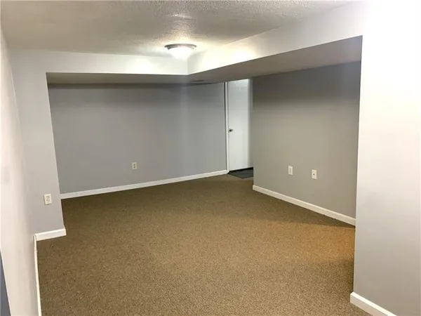 $1,495 | 3768 West 5th Avenue, Beaver Falls, PA 15010