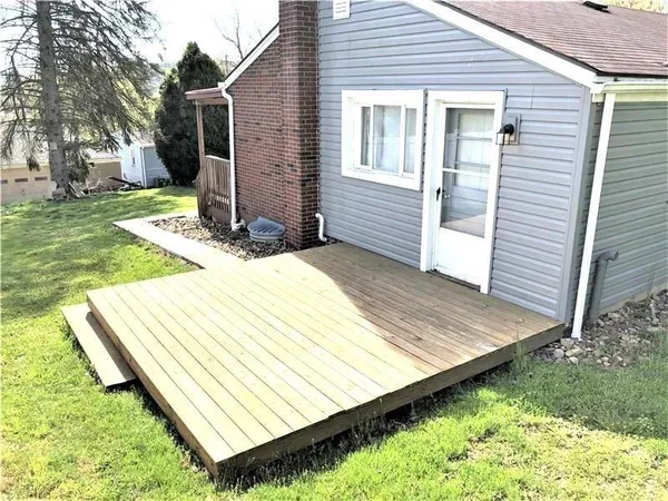 $1,495 | 3768 West 5th Avenue, Beaver Falls, PA 15010