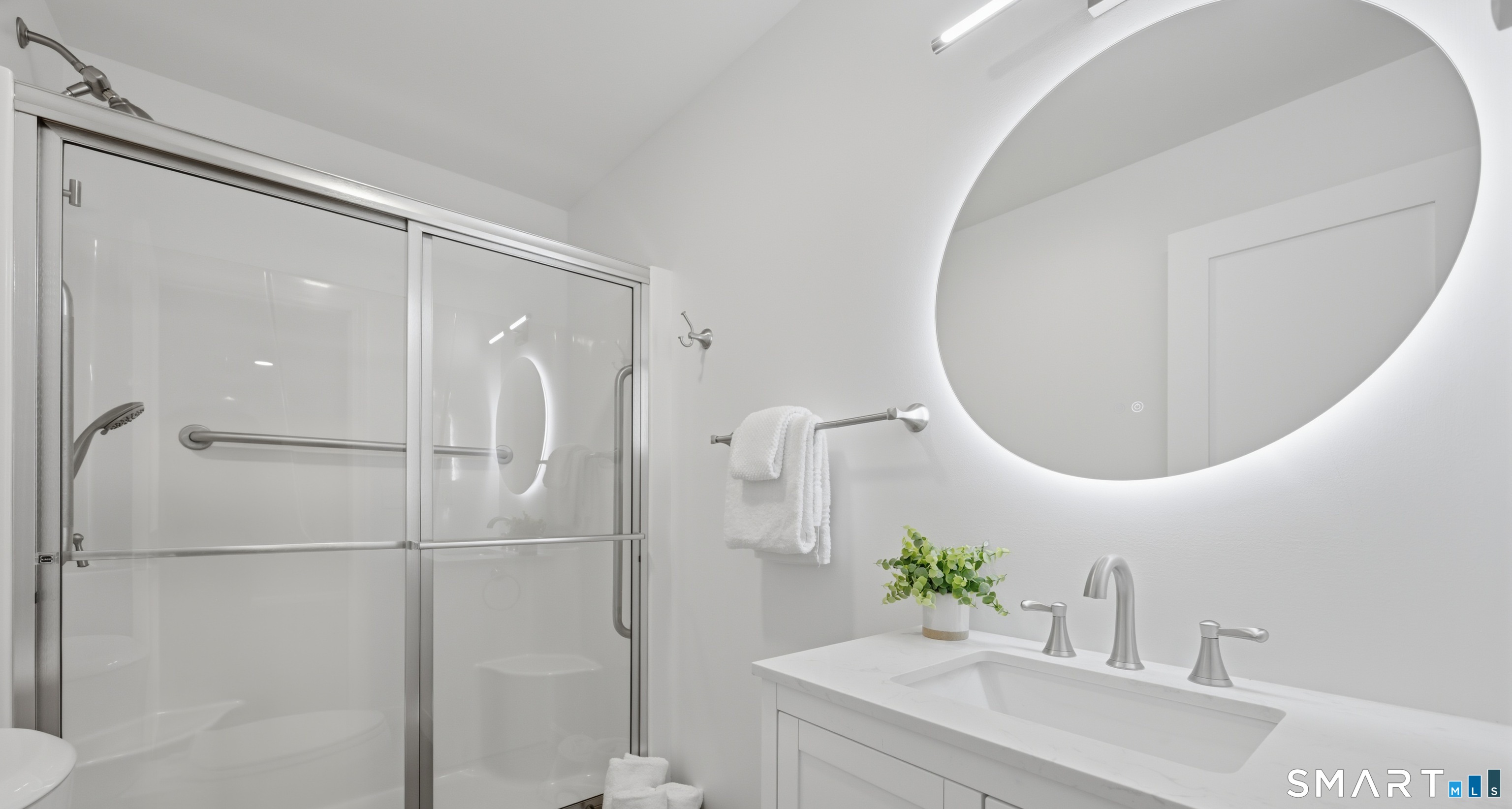 52 Chalker Beach Road Old Saybrook, CT 06475 - Photo 26 of 32 Full bath with tub/shower