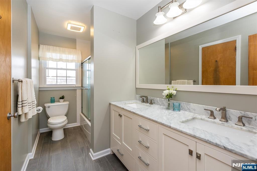 43 Forest Road Cedar Grove, NJ 07009 - Photo 19 of 23