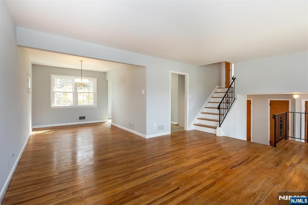 43 Forest Road Cedar Grove, NJ 07009 - Photo 8 of 23