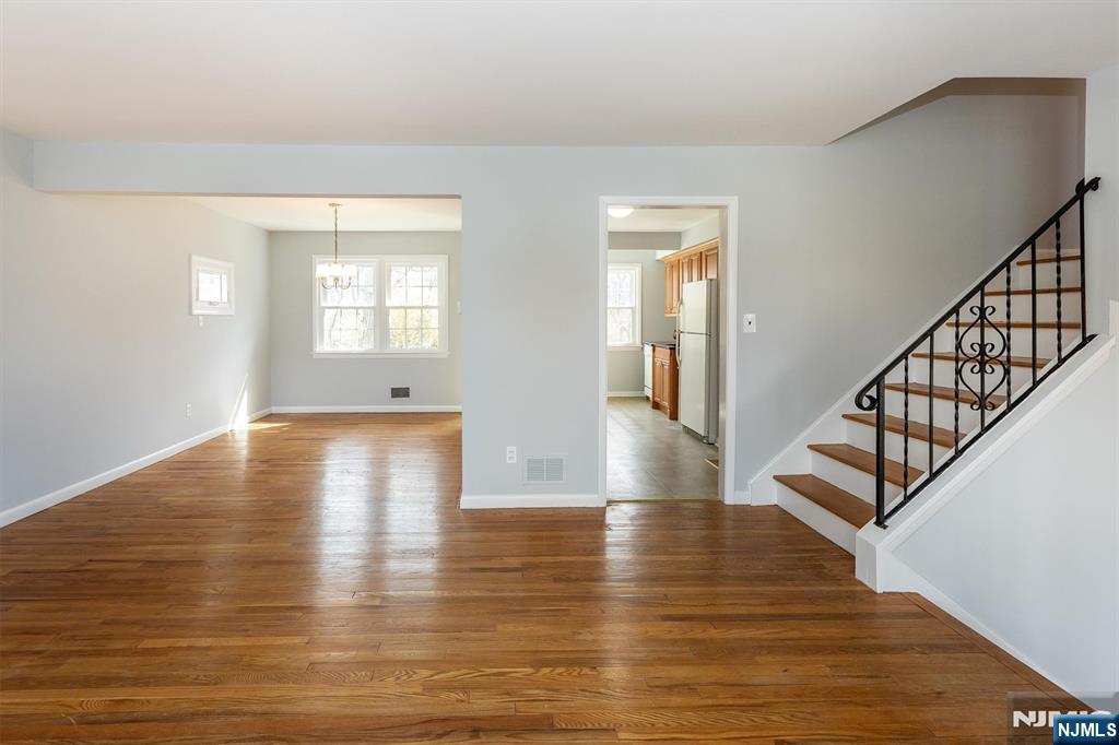 43 Forest Road Cedar Grove, NJ 07009 - Photo 9 of 23