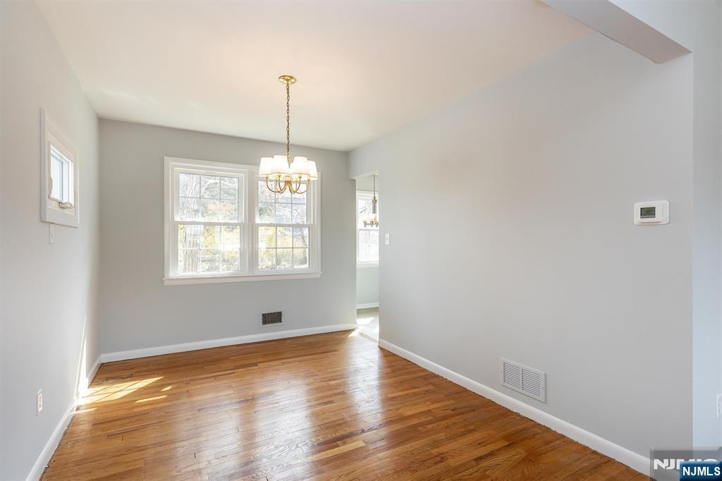 43 Forest Road Cedar Grove, NJ 07009 - Photo 10 of 23