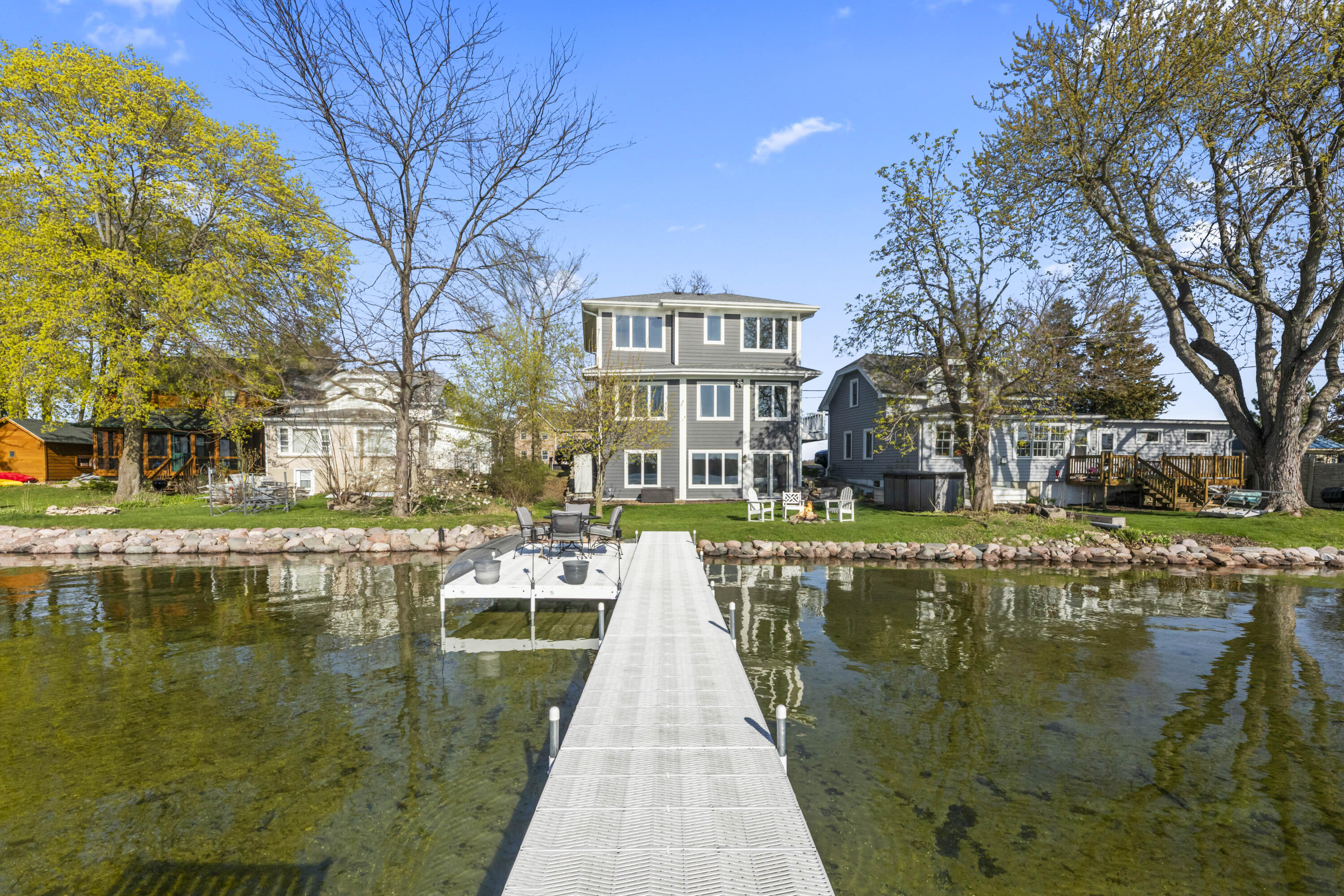 1. Golden Lake Home