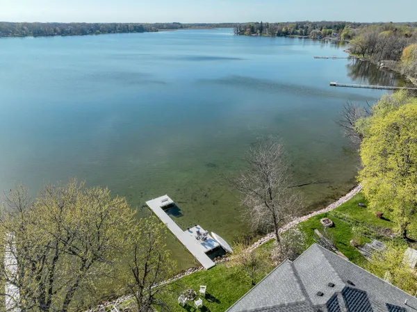 $1,395,000 | 417 South Golden Lake Road, Summit, WI 53066
