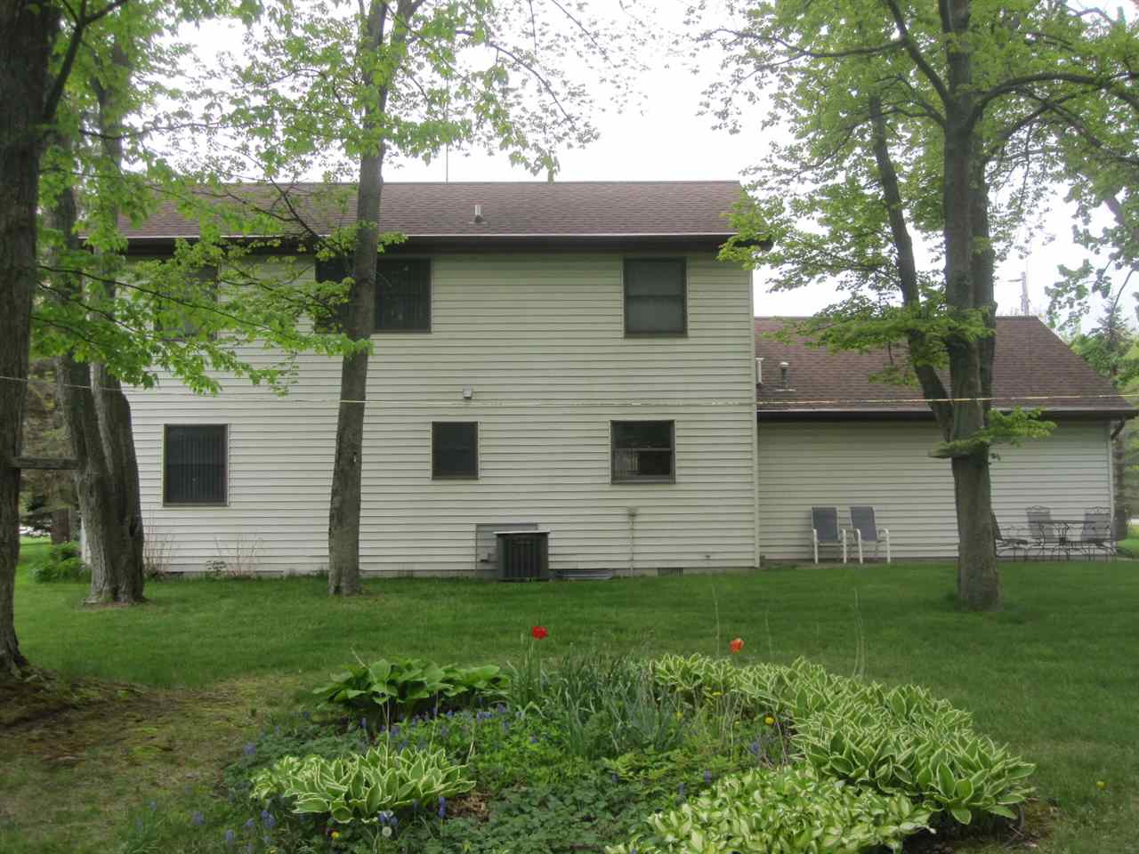 1918 North Huron Road Pinconning, MI 48650 - Photo 2 of 8