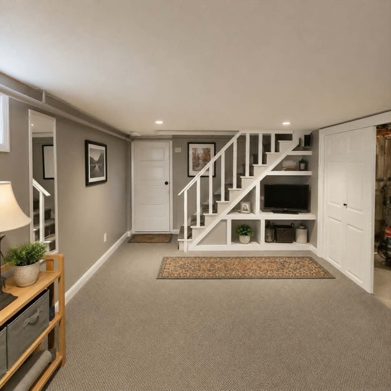 18 Hunnewell Road Worcester, MA 01606 - Photo 21 of 33