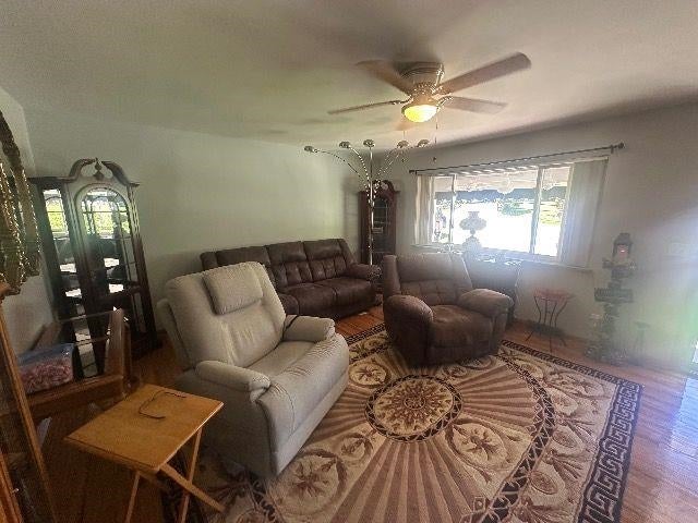 345 Goodwill Road, Unit AKA 990 RIVERSIDE DRIVE Huntington, WV 25704 - Photo 3 of 30 Gallery Image 3