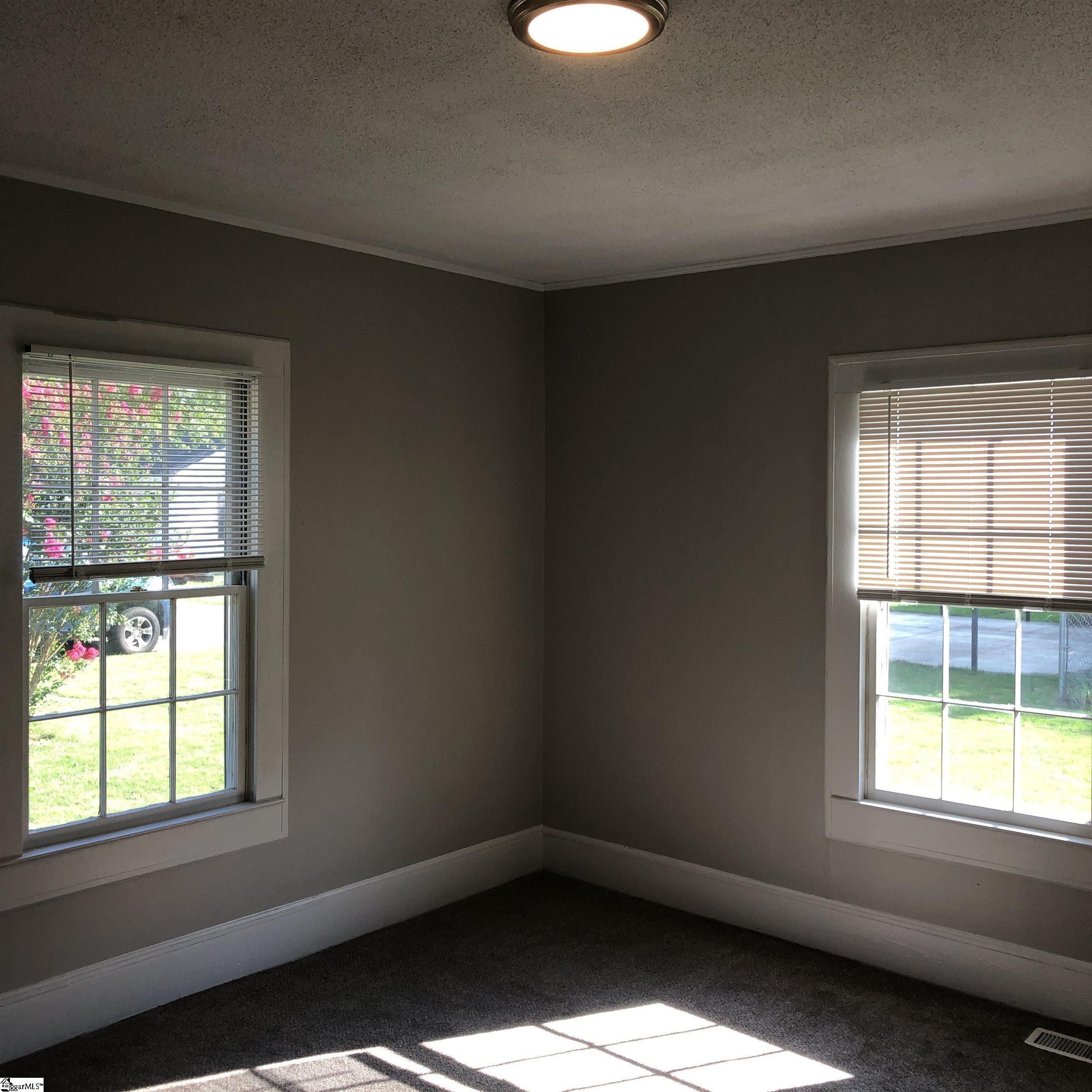 27 3rd Street Inman, SC 29349 - Photo 14 of 21