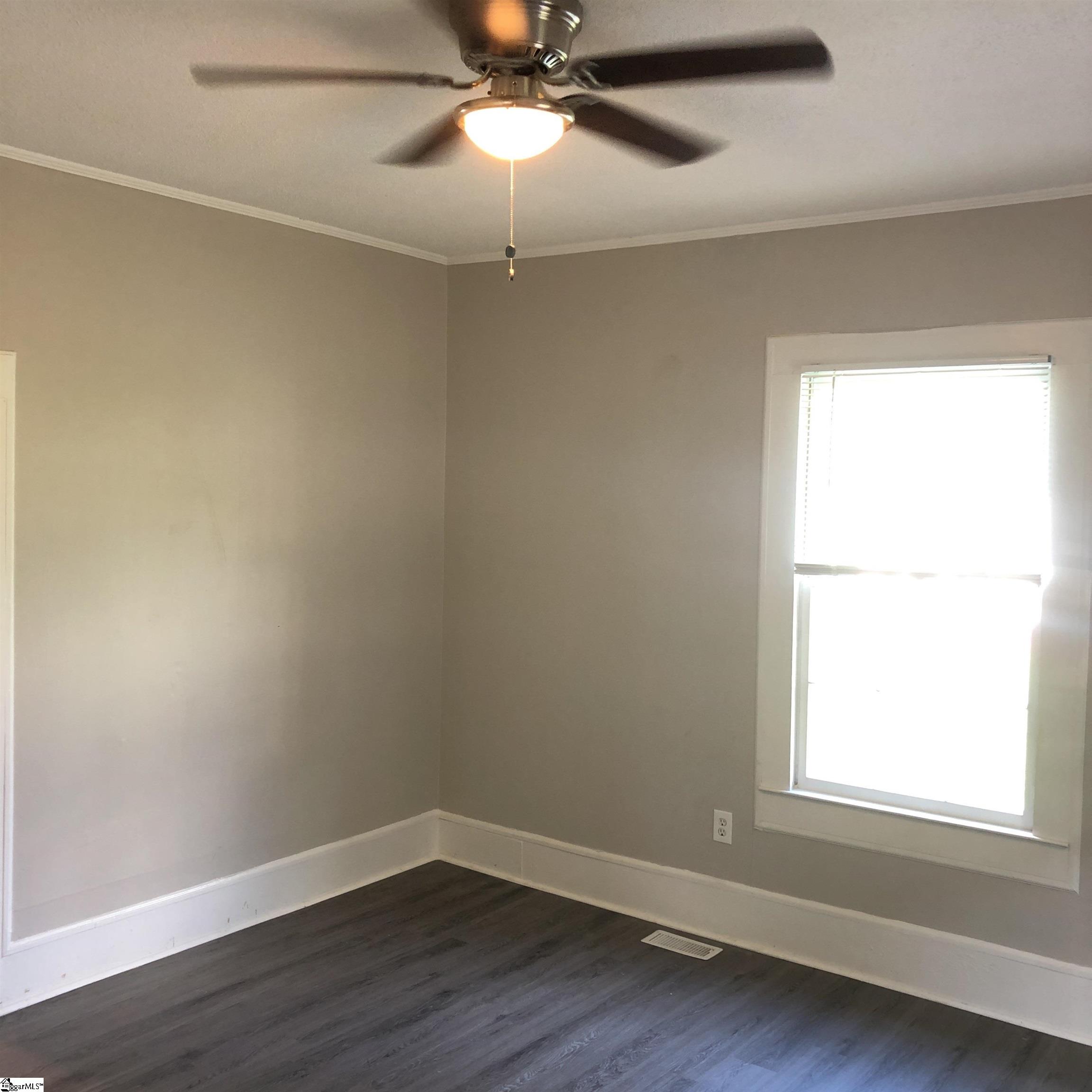 27 3rd Street Inman, SC 29349 - Photo 6 of 21