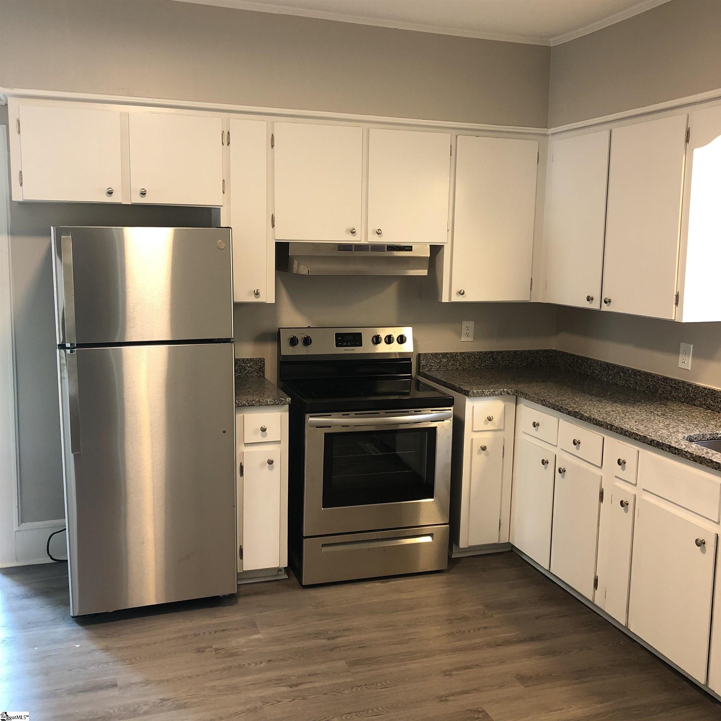 27 3rd Street Inman, SC 29349 - Photo 10 of 21