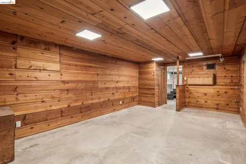 $1,295,000 | 2363 Leimert Boulevard, Oakland, CA 94602