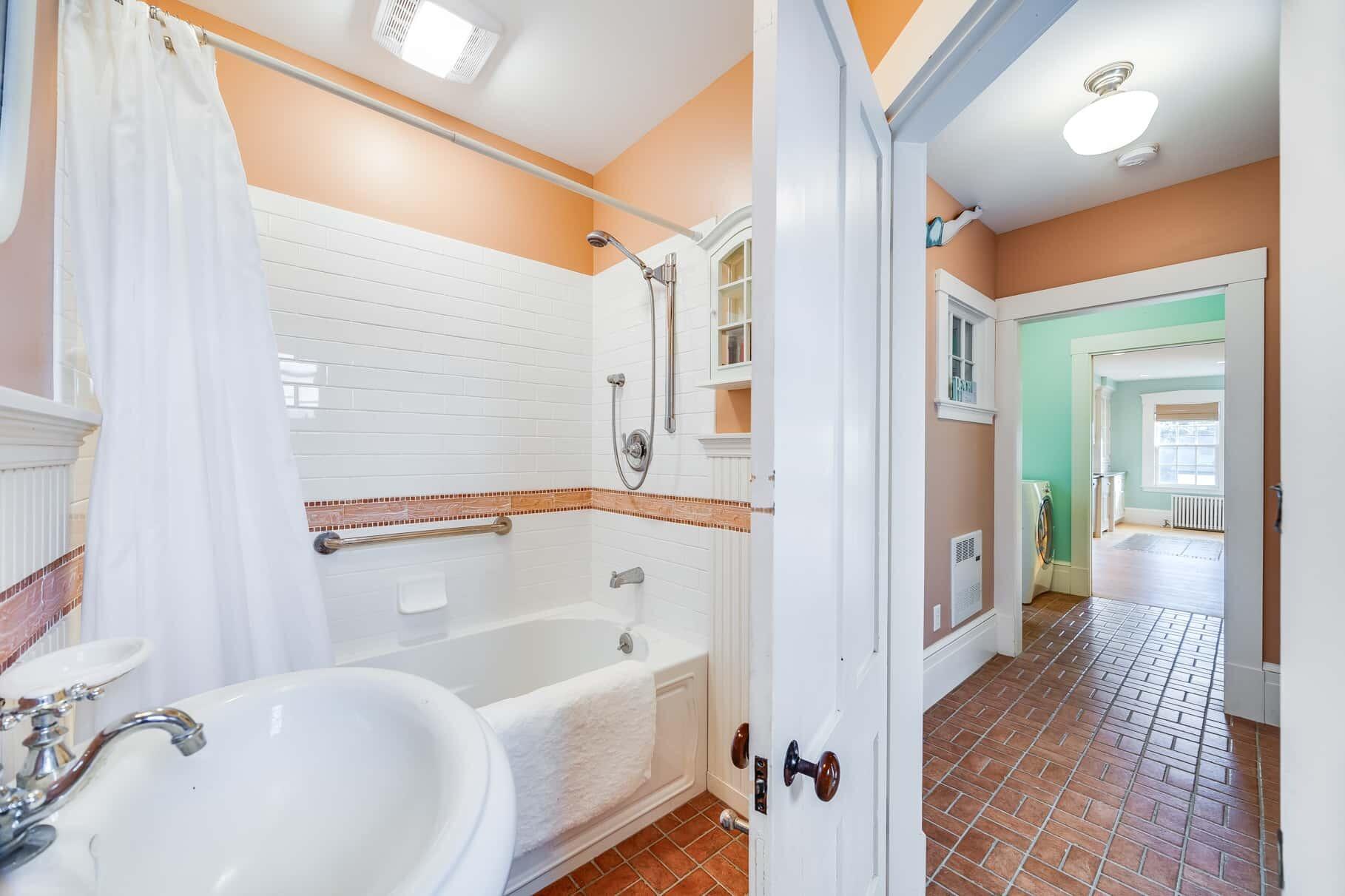 10 Bank Street Wellfleet, MA 02667 - Photo 20 of 49 026
