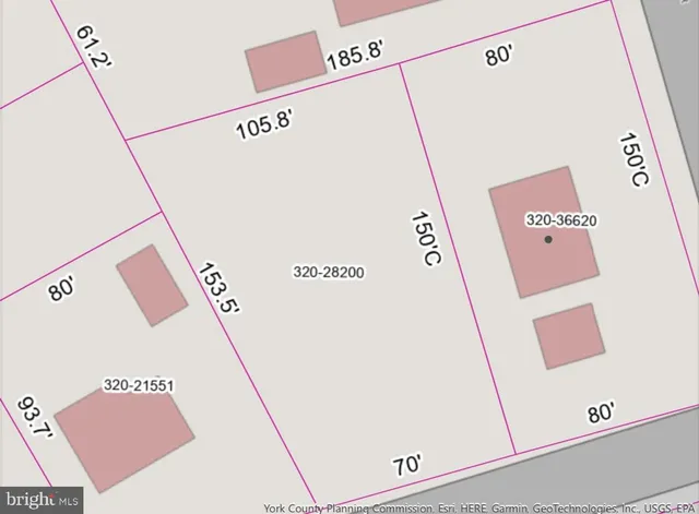 view of utility room with washer and dryer