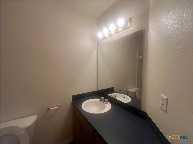 $1,075 | 1205 Industrial Boulevard, Unit E, Killeen, TX 76549