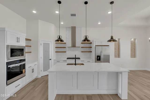 $441,500 | 13393 Emerald Pearl Drive, Horizon City, TX 79928