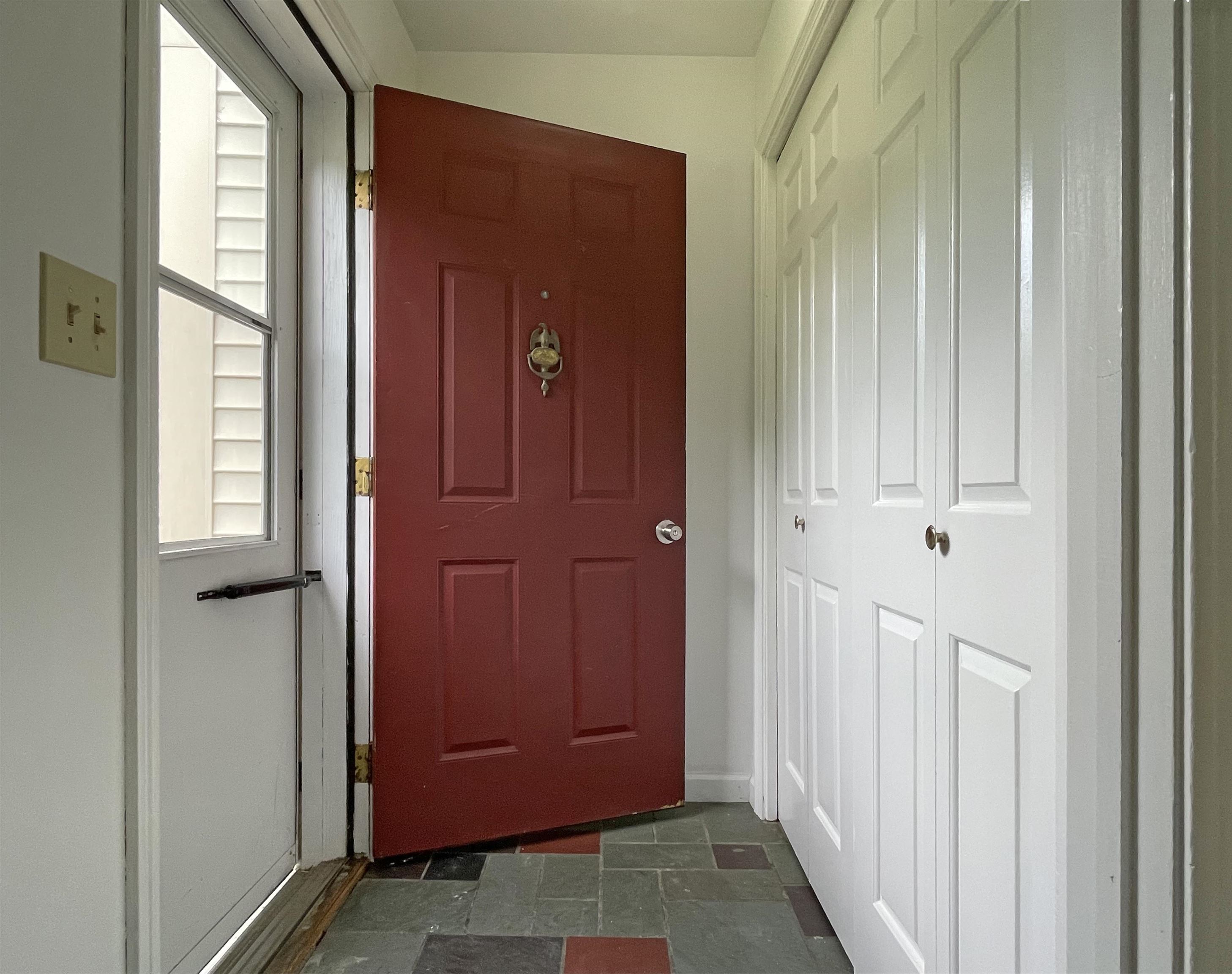 17 E Road Middlebury, VT 05753 - Photo 2 of 13