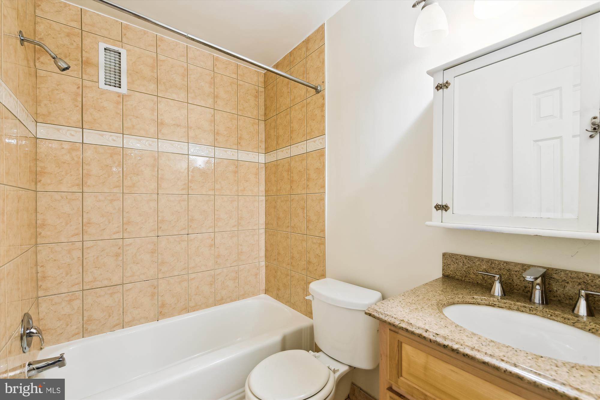 8601 Manchester Road, Unit 313 Silver Spring, MD 20901 - Photo 36 of 87 Bathroom - updated w/tub & shower