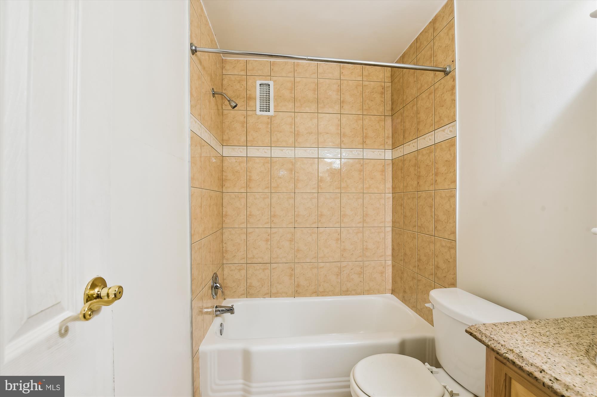 8601 Manchester Road, Unit 313 Silver Spring, MD 20901 - Photo 37 of 87 Bathroom